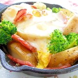 スキレットde❤馬鈴薯と卵とベーコンのグリル焼き❤